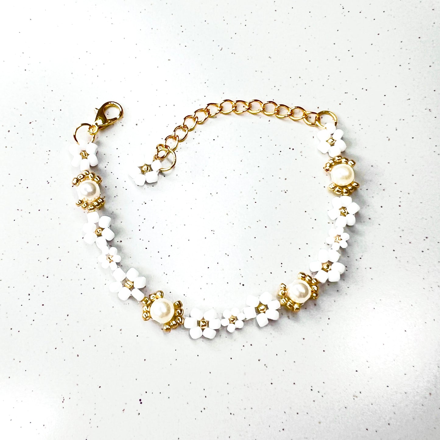 Beaded Elegant Daisy Pearl Bracelet- Ima Artistry 