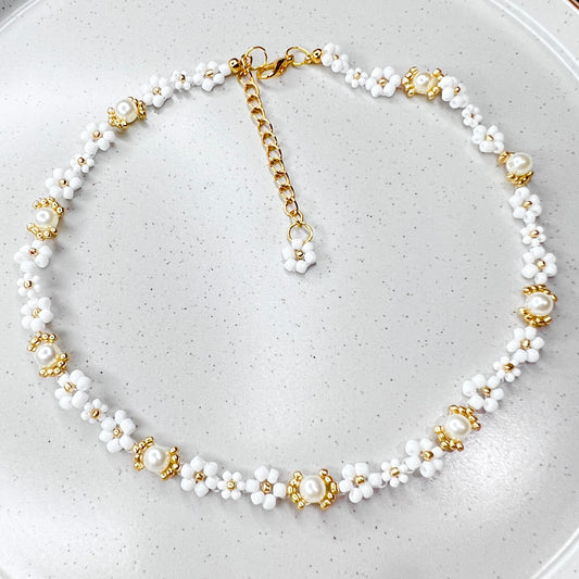 Seed Beaded Elegant Daisy Pearl Necklace- Ima Artistry 